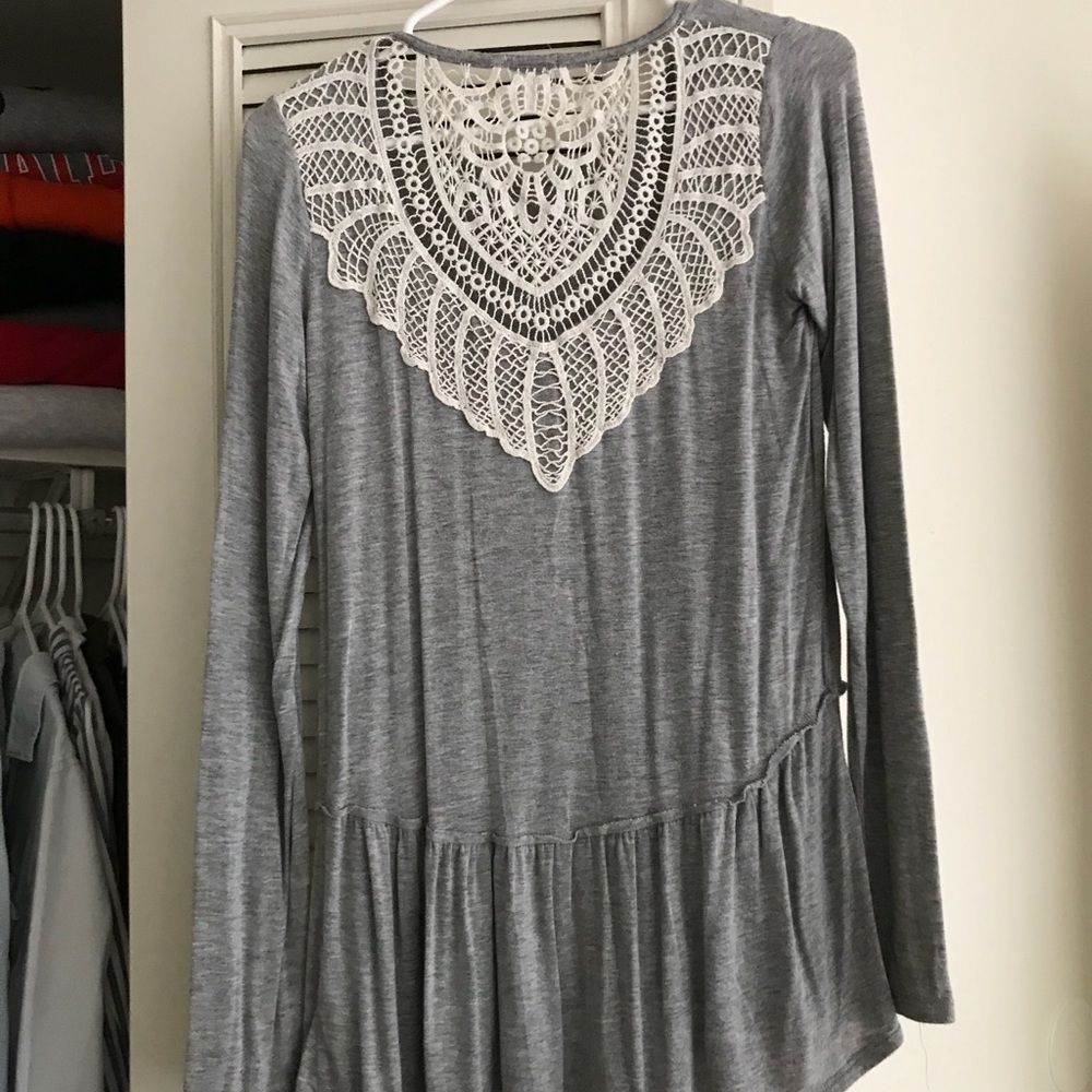 Gray long sleeve top with white crocheted back